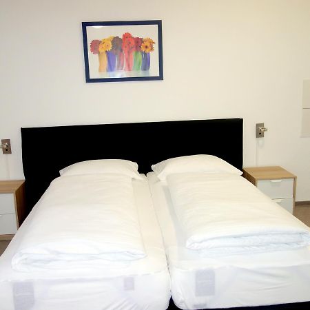 Budget Hotel Ludwigshafen Exteriör bild